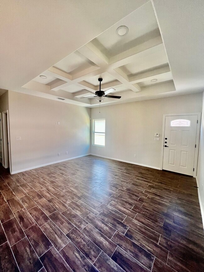 Sala de estar - 908 W La Pointe Ave