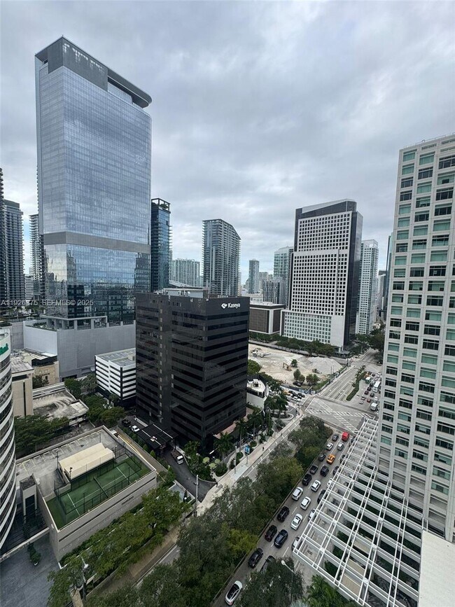 Building Photo - 951 Brickell Ave