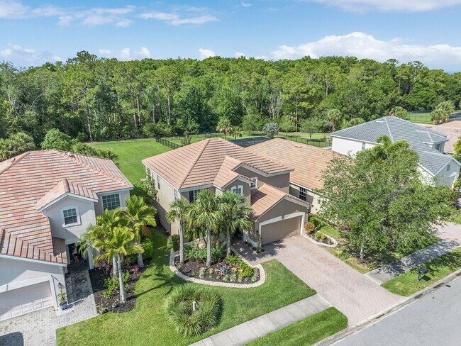 Foto del edificio - Paradise awaits in Hampton Lakes In River ...
