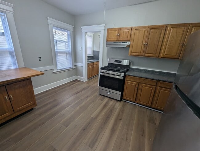 Foto del edificio - 331 Ellsworth Ave