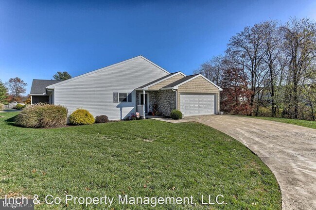 Building Photo - 4 br, 3 bath House - 4020 Clair Mar Drive