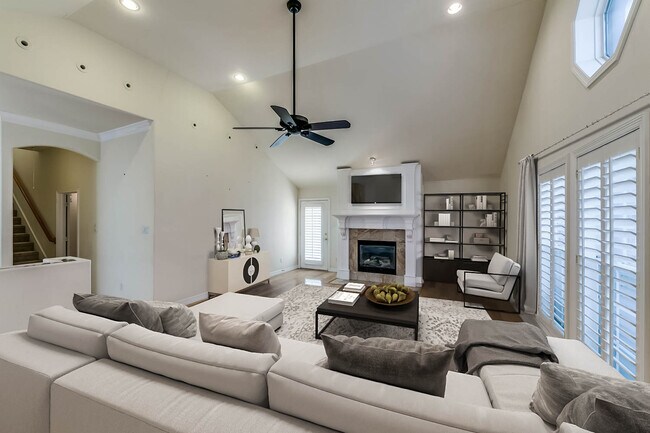 Building Photo - 504 Milla Ln