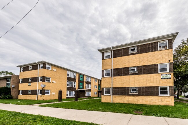 8851 S Cottage Grove Ave Apartments Chicago Il Apartments Com