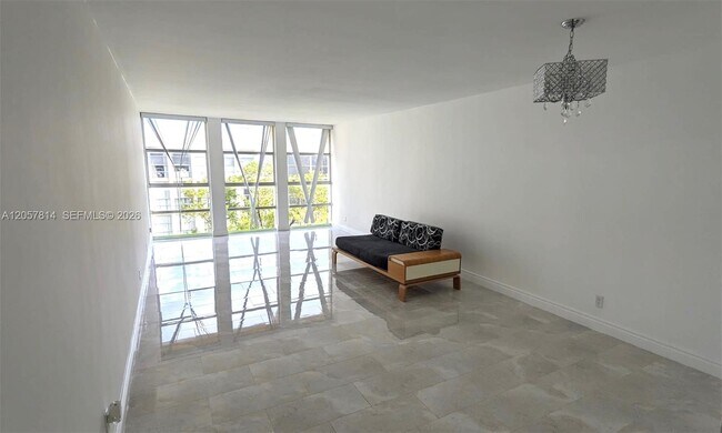 Foto del edificio - 851 Three Islands Boulevard