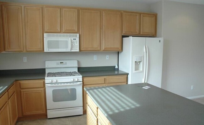 Building Photo - Single Family Home in Gated Community of N Las Vegas