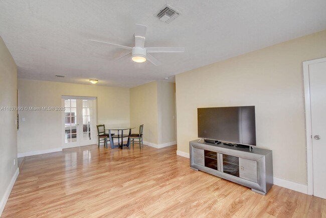 Foto del edificio - 3531 SW 36th St