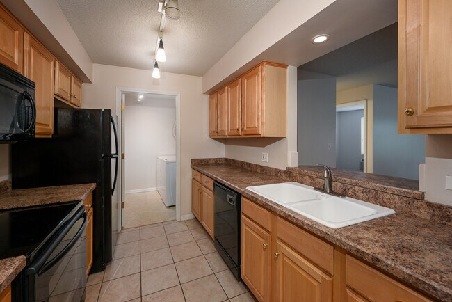 Building Photo - 470 Fawell Blvd