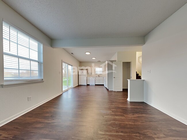 Building Photo - 19344 Fox Chase Dr