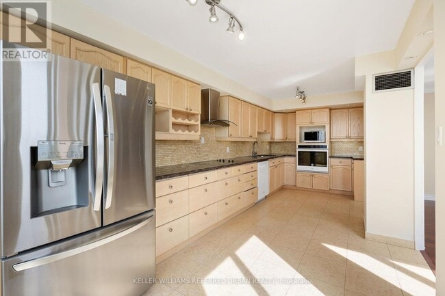 Building Photo - 205 Wynford Dr