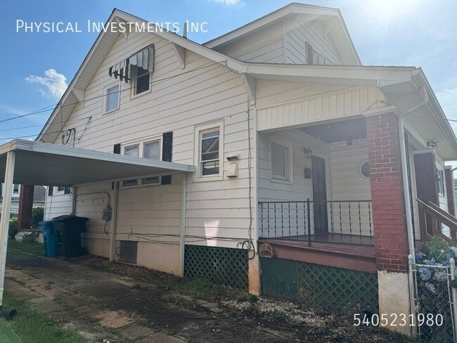 Building Photo - 1729 Moorman Ave NW