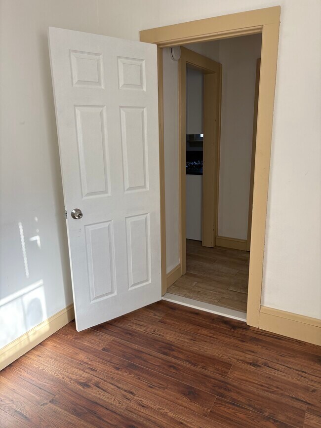 Foto del edificio - 314 South Ave E