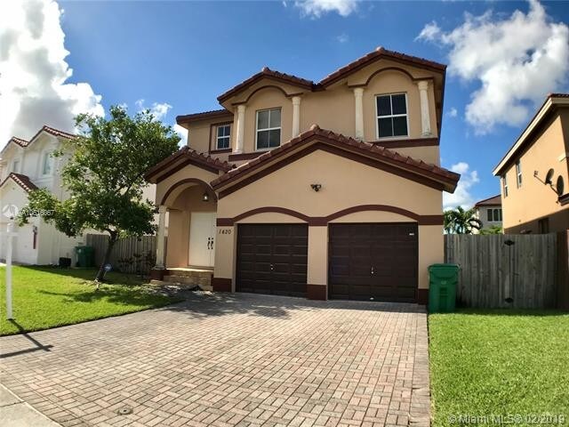 Foto principal - 1420 SW 145th Ave