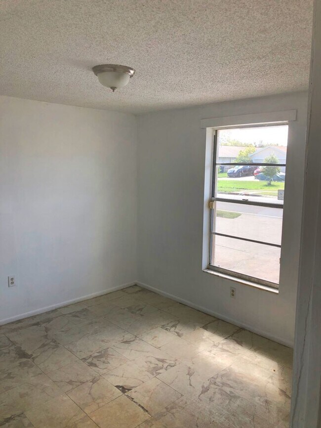 Foto del edificio - Water Front 3 bedroom duplex