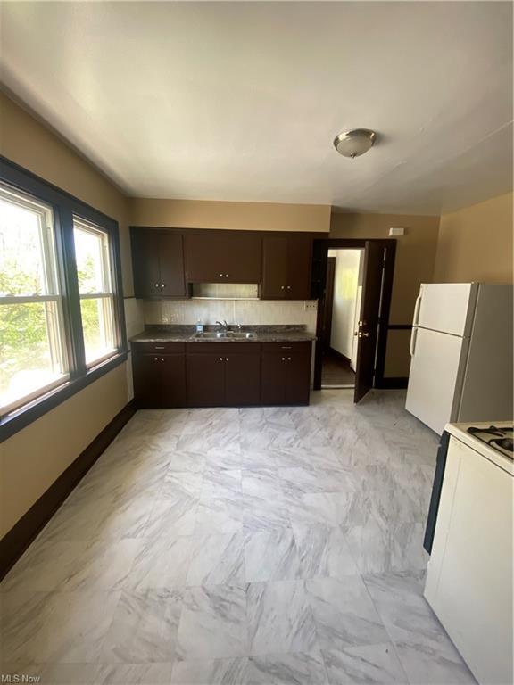 Foto del edificio - 4024 E 143rd St