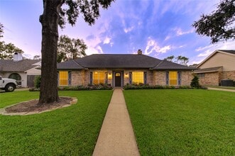 Building Photo - 2523 Anniston Dr