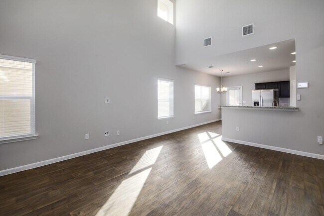 Building Photo - 14126 Macquarie Dr