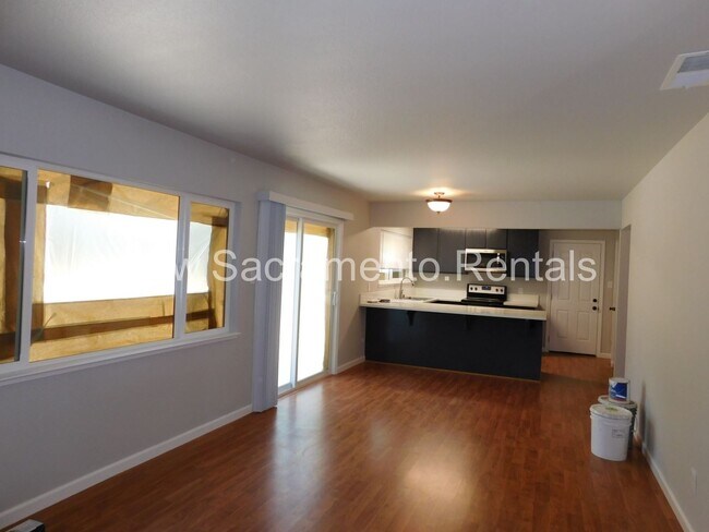 Foto del edificio - 4 br, 2 bath House - 8148 Oahu Drive