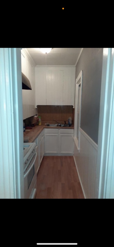 Building Photo - 120 Eugenia St