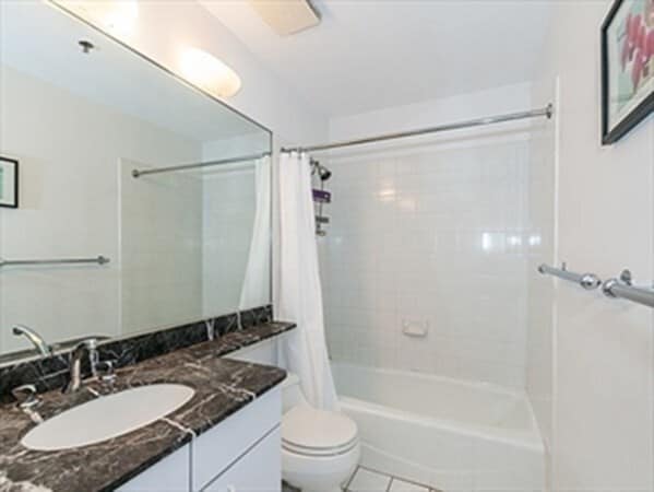 Foto del edificio - 354 Marlborough St