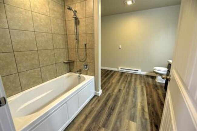 Building Photo - 7985 Avocet Dr