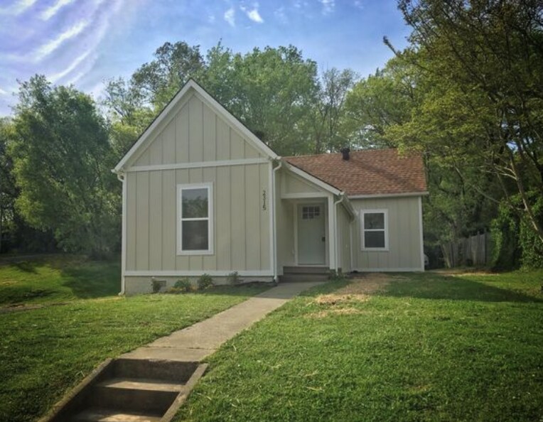 2315 E Glenwood Ave, Knoxville, TN 37917 House Rental in Knoxville