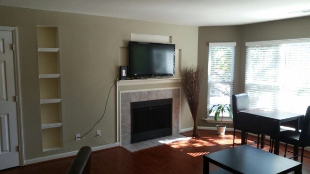 Primary Photo - 509 N Graham St