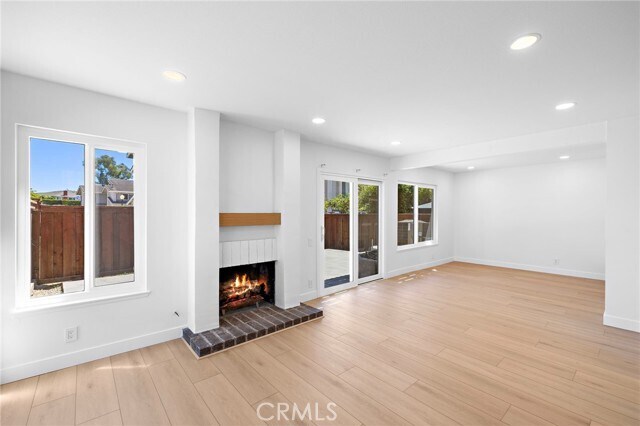 Building Photo - 3326 Calle La Veta