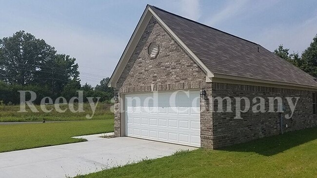 Building Photo - 3981 Union Ave