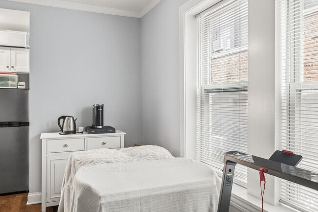 1 dormitorio, 1 baño - 415 pies cuadrados - Comedor - 640 W Wrightwood Ave