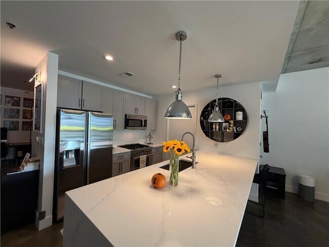 Foto del edificio - 845 Spring St NW