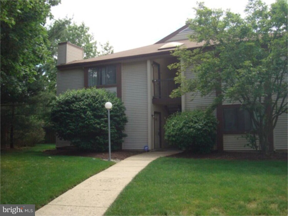 401 Lucas Ln, Voorhees Township, NJ 08043 Apartment for Rent in