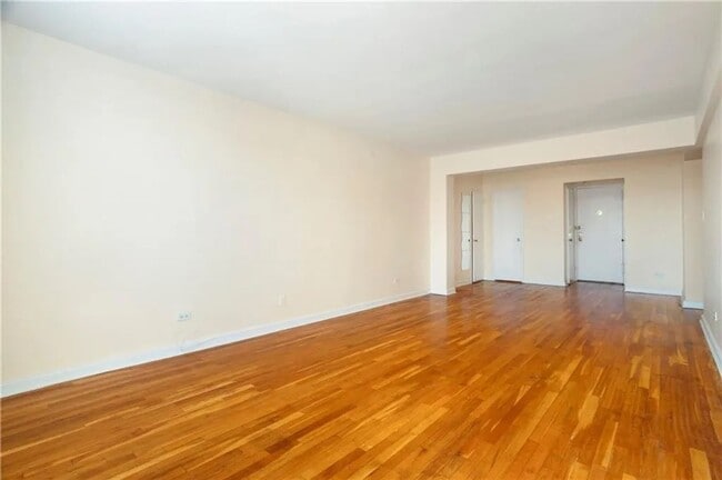 Building Photo - Stunning 1Bedroom 1Bathroom