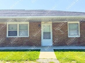 Building Photo - 6407 E Piccadilly Rd