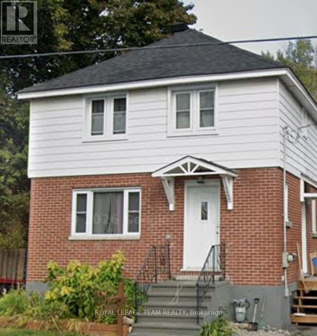 Building Photo - 1297 Kitchener Ave