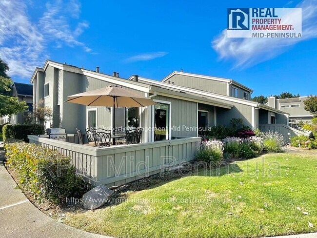 Foto del edificio - 827 Phoenix Ln