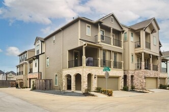 Building Photo - 1403 Adell Rose Ln