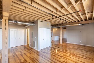 Building Photo - 116 N 4th St