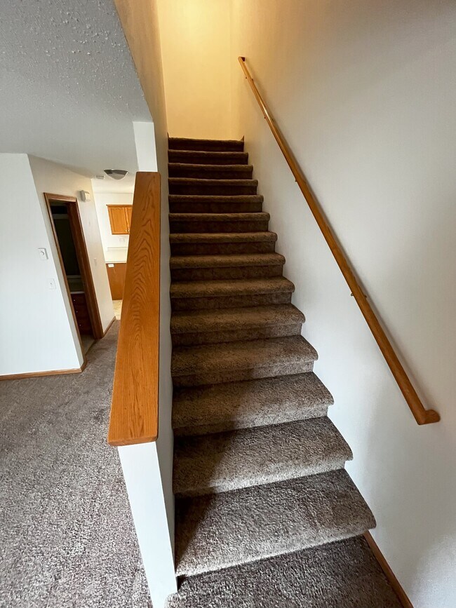 Building Photo - 707 West Fargo Townhomes