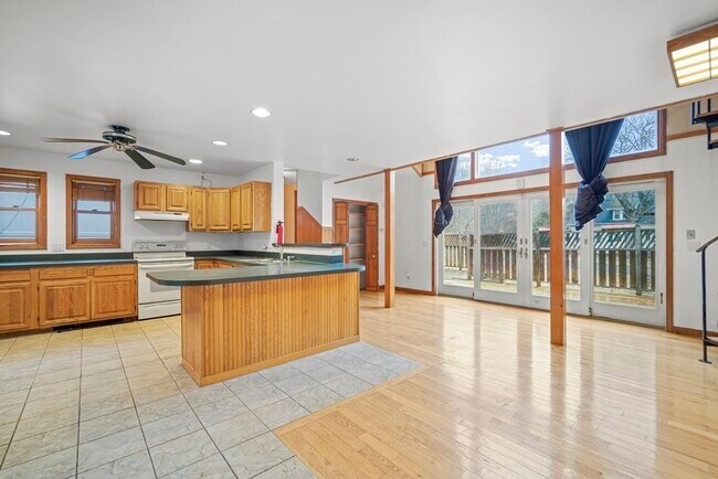 Foto del edificio - 67 Amherst Rd