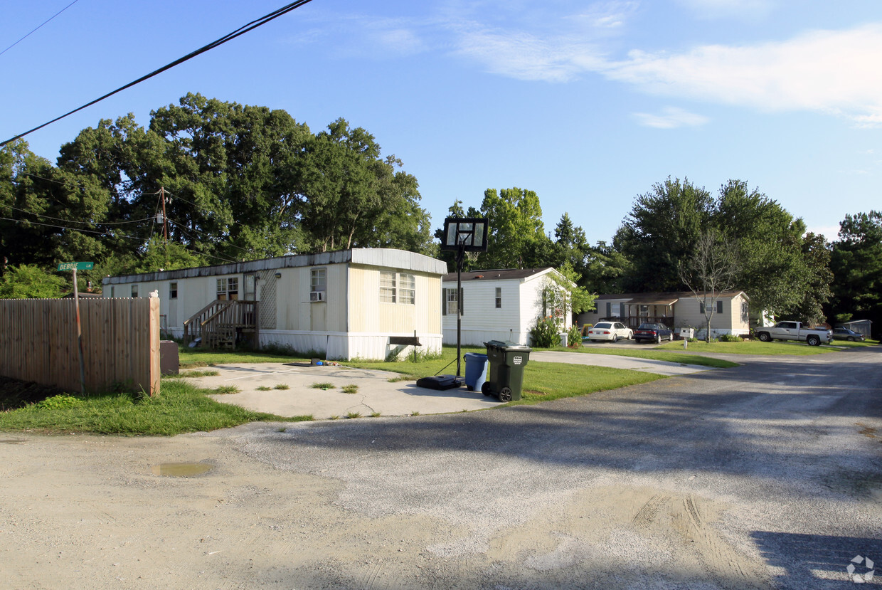 Primary Photo - Traylor's Mobile Home Park