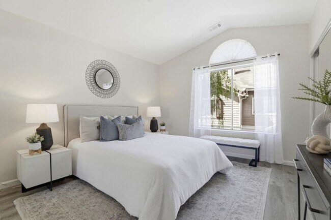 Foto del edificio - 6121 Lambeck Ln