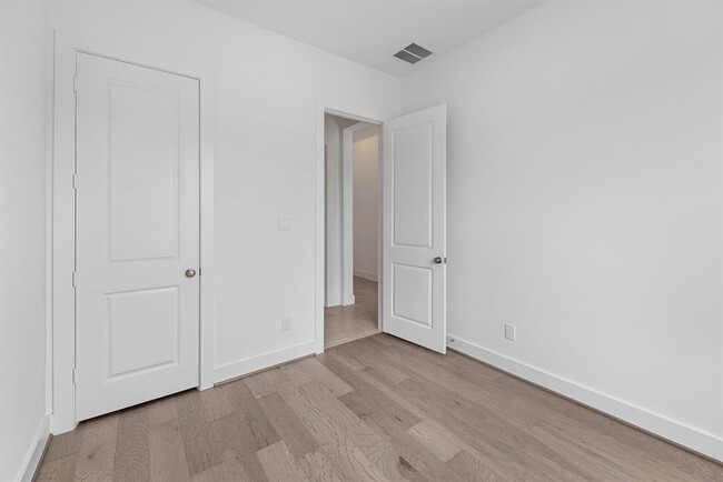 Building Photo - 7306 Maramec Knl Ln