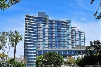 Building Photo - 1080 Park Blvd