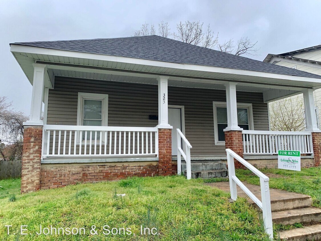Primary Photo - 5 br, 2 bath House - 323 E. 16th St
