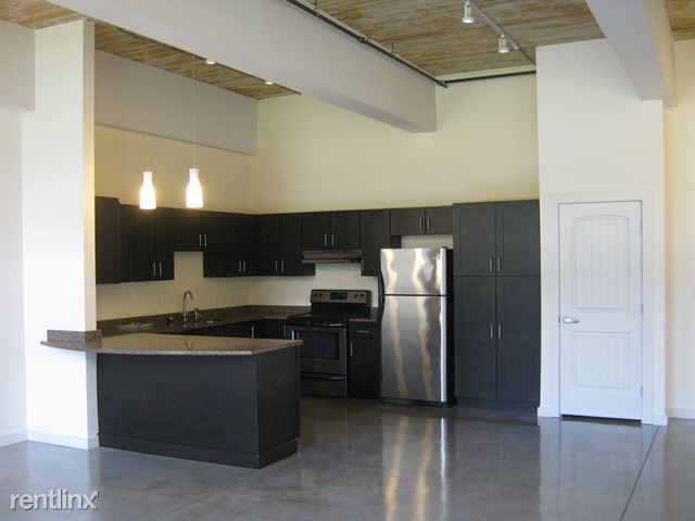 Building Photo - 180 Waterman Ave