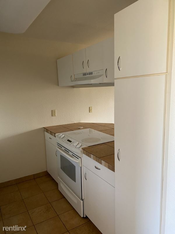 Building Photo - 2 br, 2 bath Condo - 480 Kenolio Rd 0 Unit 0