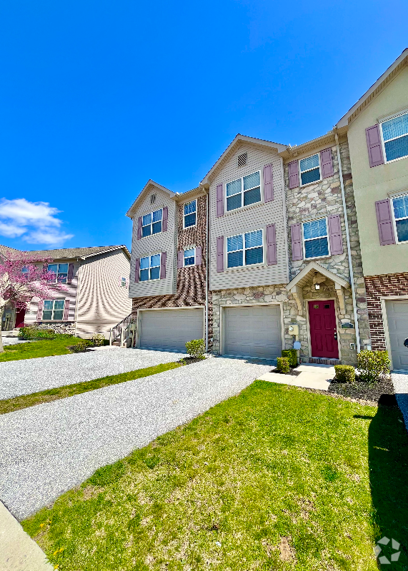 Building Photo - 123 High Pointe Dr