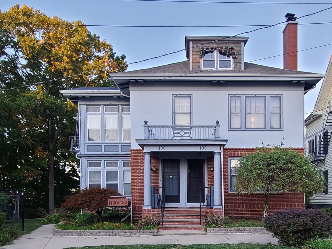 Primary Photo - 130 Park Pl
