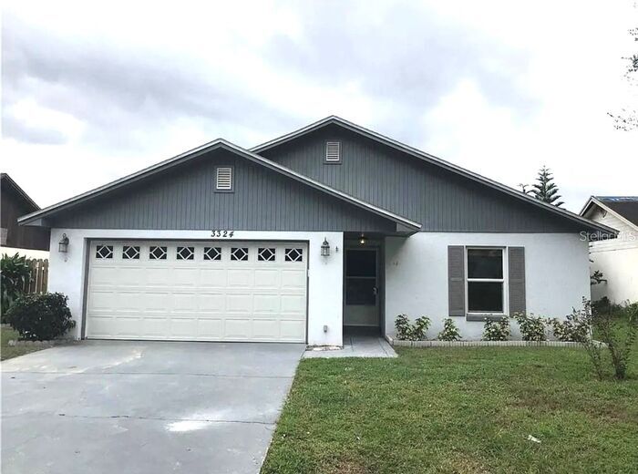 Primary Photo - 3 Bedroom 2 bathroom in Winter Haven