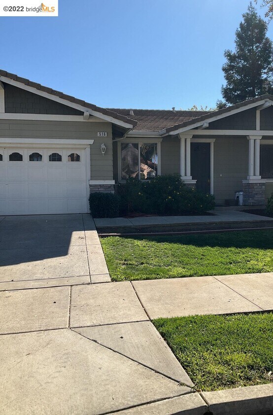 516 Coconut Pl, Brentwood, CA 94513 House Rental in Brentwood, CA